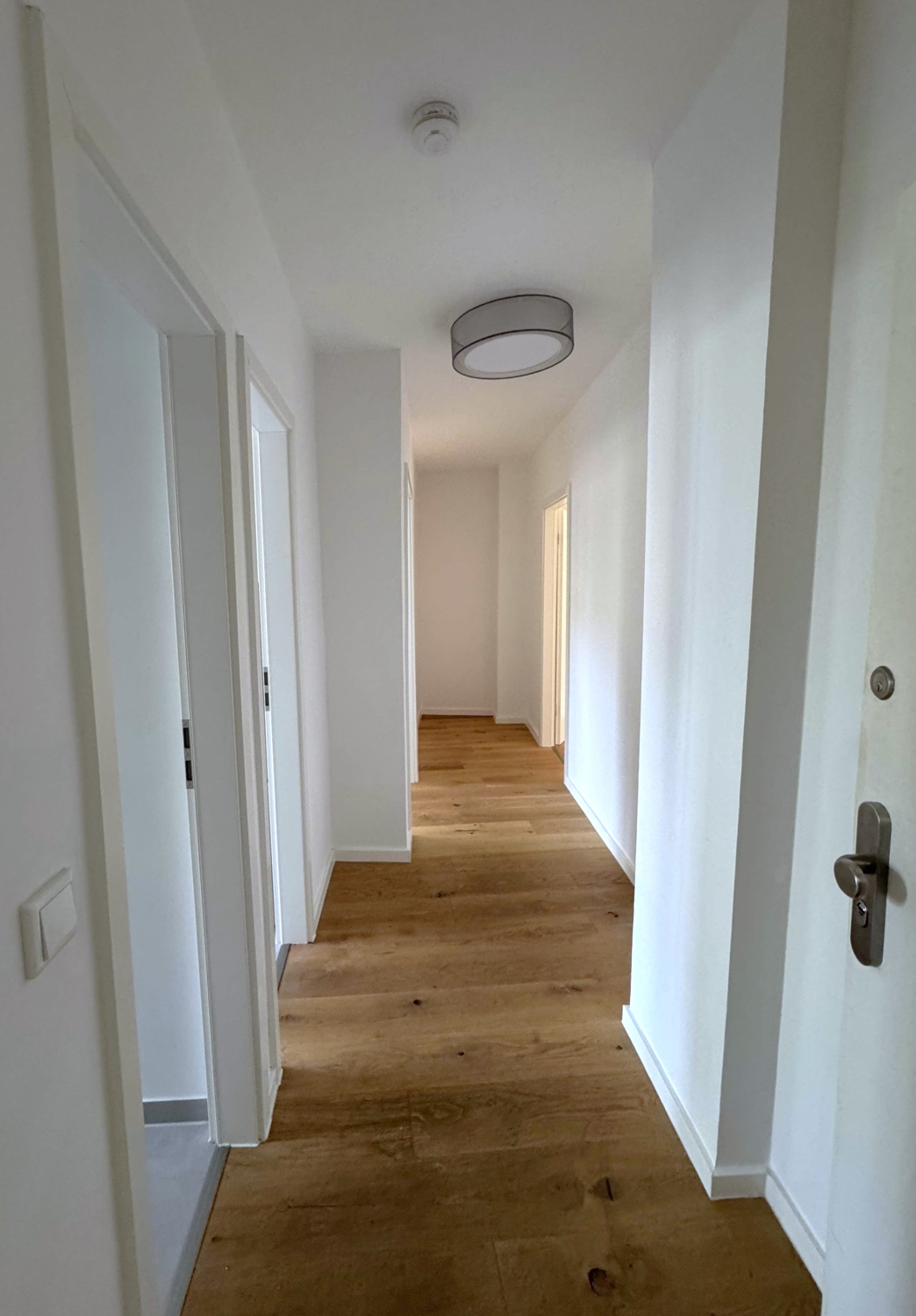 Diele mit Blick Richtung Eingang