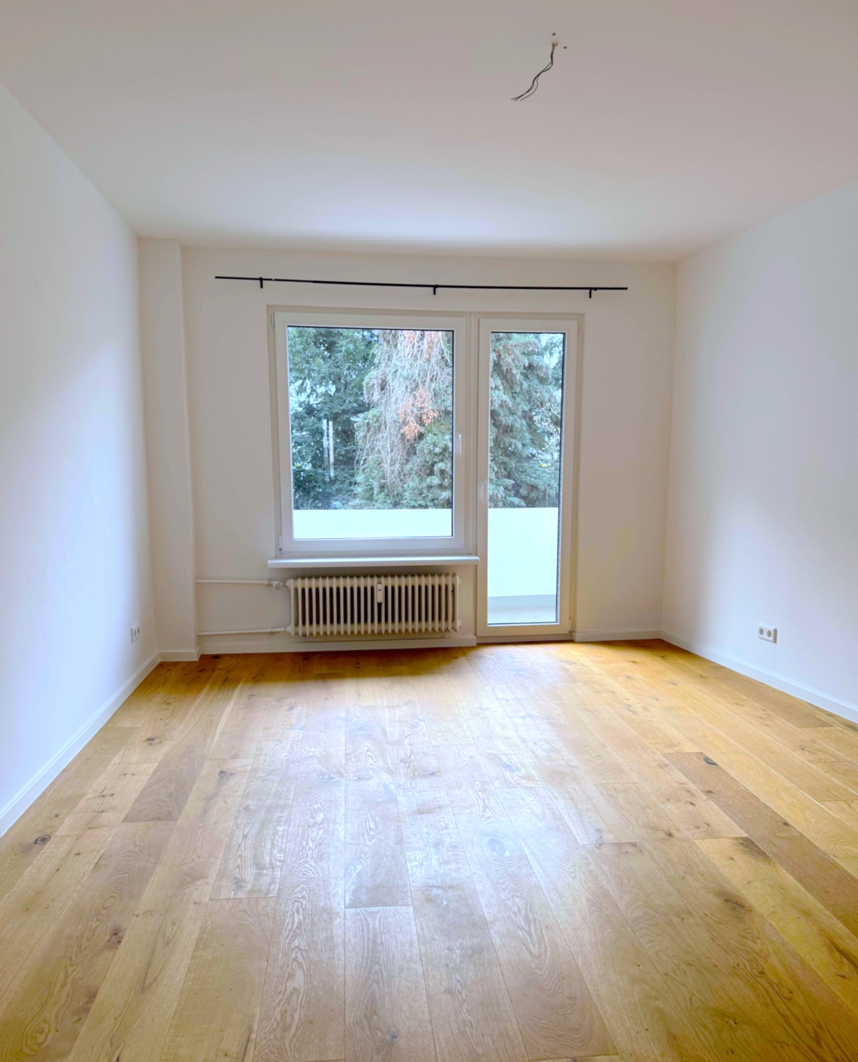 Wohnzimmer mit Zugang zur...